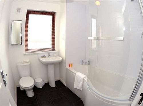 Aberdeen Serviced Apartments - Bloomfield Экстерьер фото